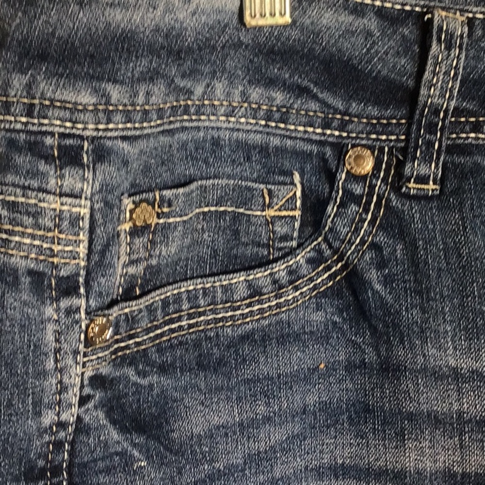 Classic Blue Jean Shorts with Stretchy Fit and Cuffed Hem - Picture 3 of 12